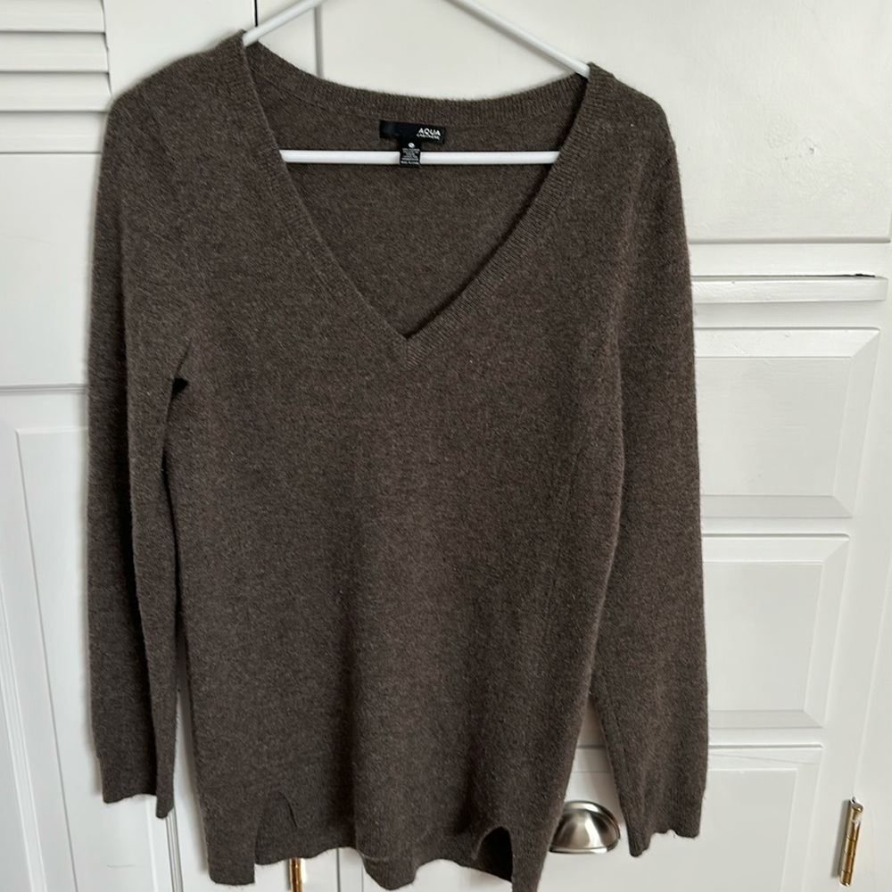 Cashmere sweater